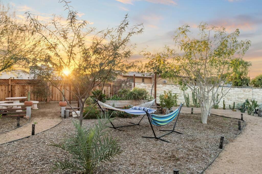 Villa The Hummingbird House, Sauna & Mountain Views! Phoenix